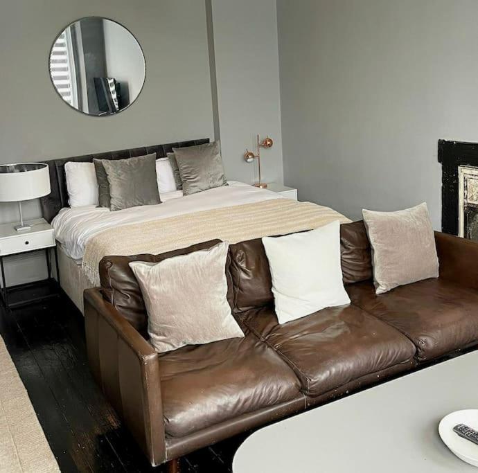 Elegant Studio In Central Hove - 5 Min Walk To Beach - 10 Min To ブライトン エクステリア 写真