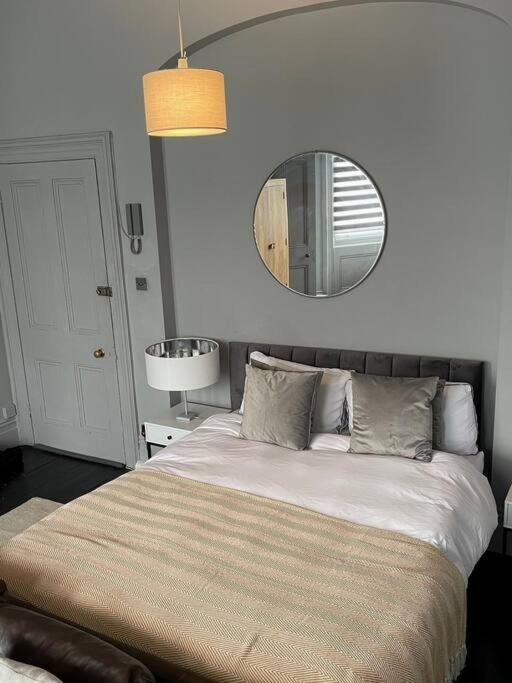 Elegant Studio In Central Hove - 5 Min Walk To Beach - 10 Min To ブライトン エクステリア 写真