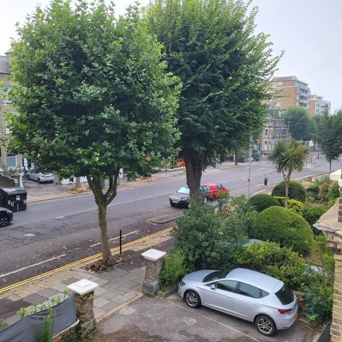 Elegant Studio In Central Hove - 5 Min Walk To Beach - 10 Min To ブライトン エクステリア 写真