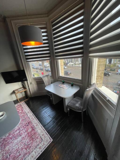 Elegant Studio In Central Hove - 5 Min Walk To Beach - 10 Min To ブライトン エクステリア 写真