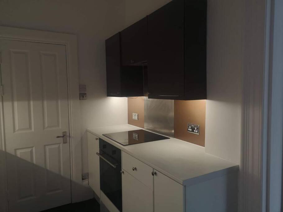 Elegant Studio In Central Hove - 5 Min Walk To Beach - 10 Min To ブライトン エクステリア 写真